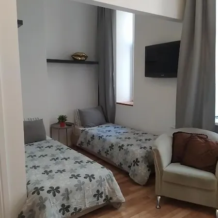 Julia Lacplesa Apartments Riga Room photo