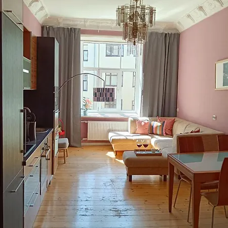Julia Lacplesa Apartments Riga Exterior photo