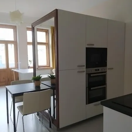 Julia Lacplesa Apartments Riga Room photo