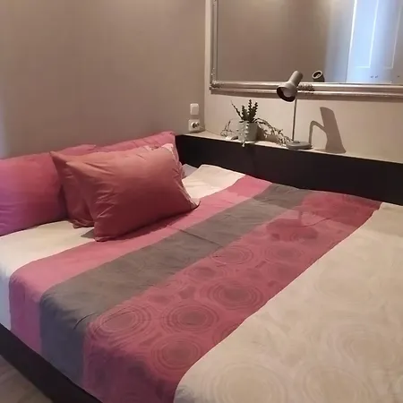 Julia Lacplesa Apartments Riga Room photo