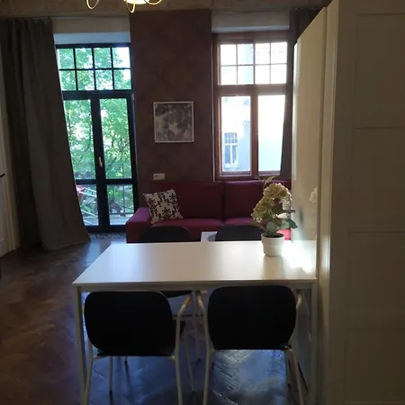 Julia Lacplesa Apartments Riga Room photo